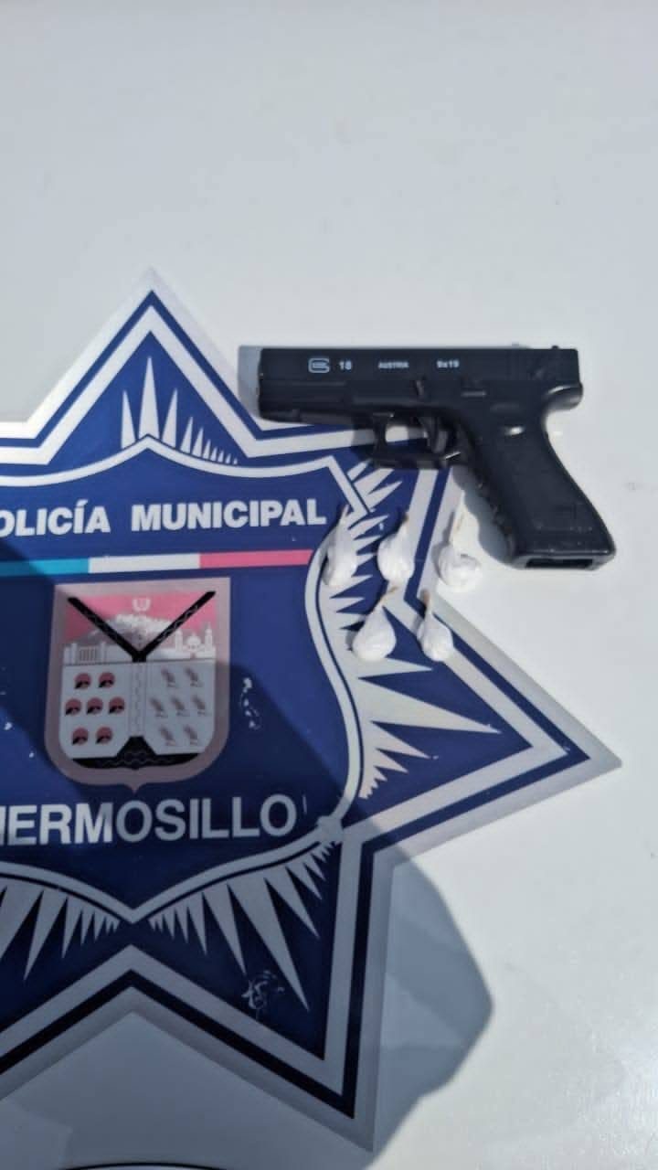 Saca de las calles Policía Municipal tres armas de fuego y 186 dosis de drogas