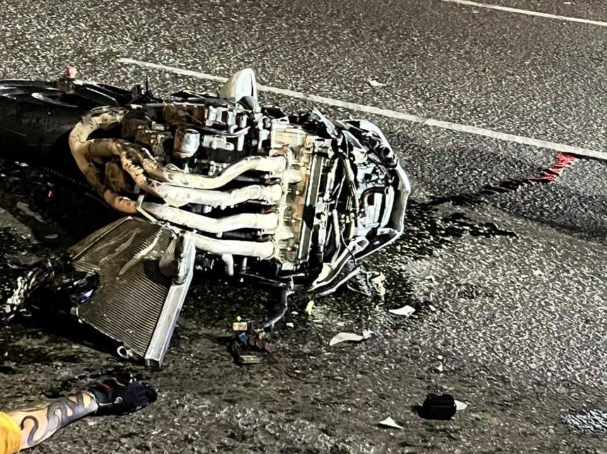 Muere paramédico del CRUM tras choque de motocicleta contra tractocamión en Hermosillo