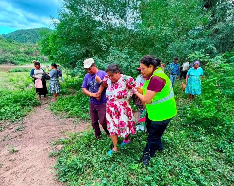 Helicóptero de la Policía Estatal salva una vida en la comunidad guarijía de Aquinavo