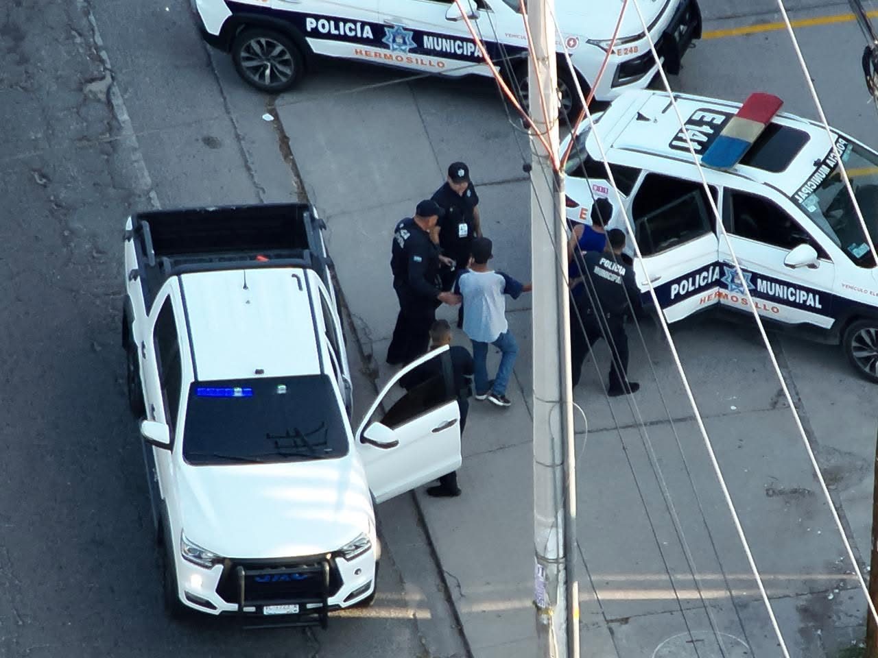 Asegura Policía Municipal dos armas de fuego y 181 dosis de droga !