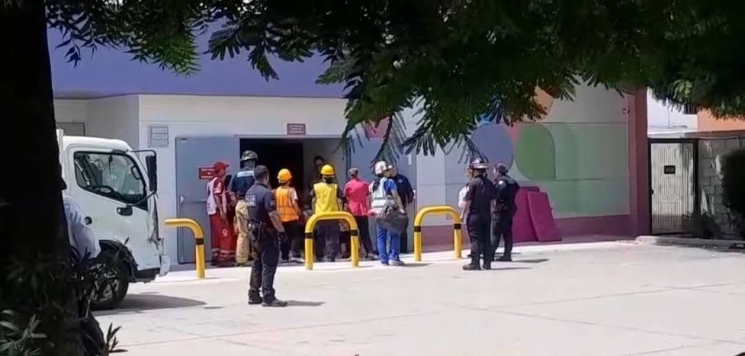 Evacúan a 90 tras activación de alarma contra incendios en guardería al sur de Hermosillo