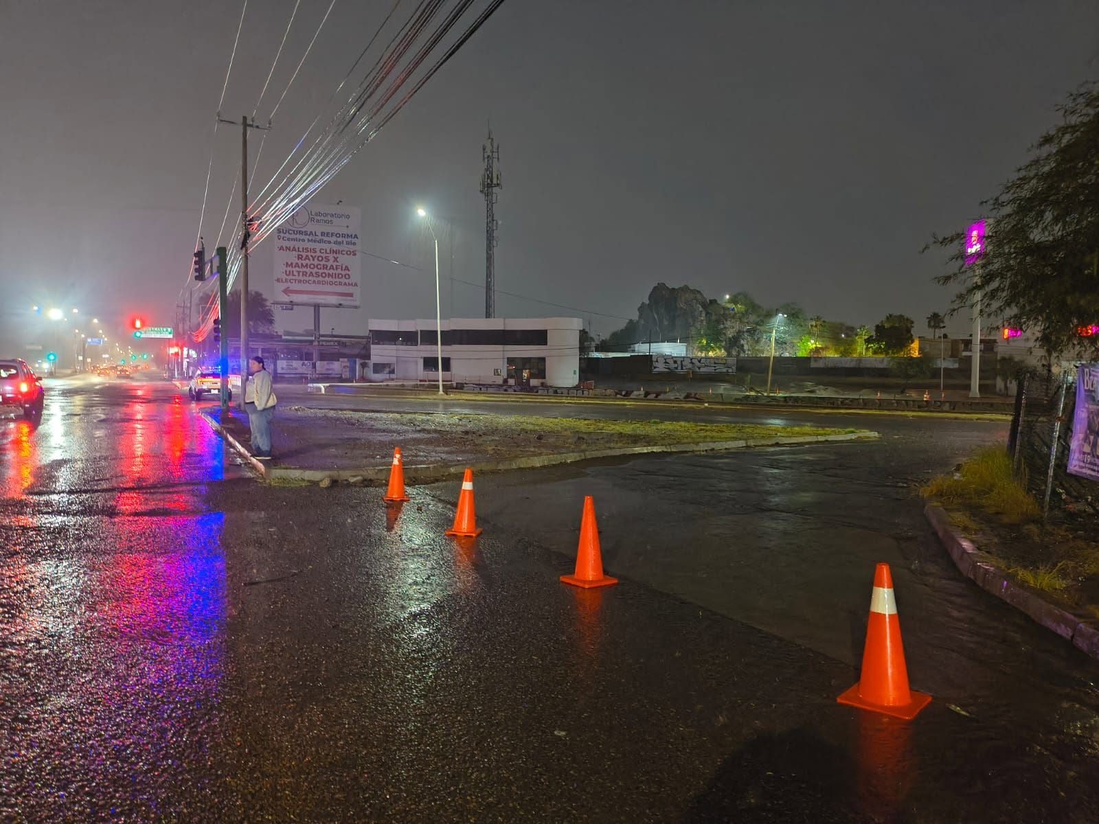 LLUVIAS DEJAN INUNDACIONES, APAGONES Y CIERRES VIALES EN HERMOSILLO