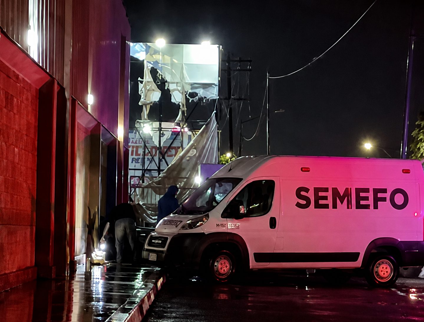 Hombre es asesinado a balazos en una taquería del bulevar Luis Encinas