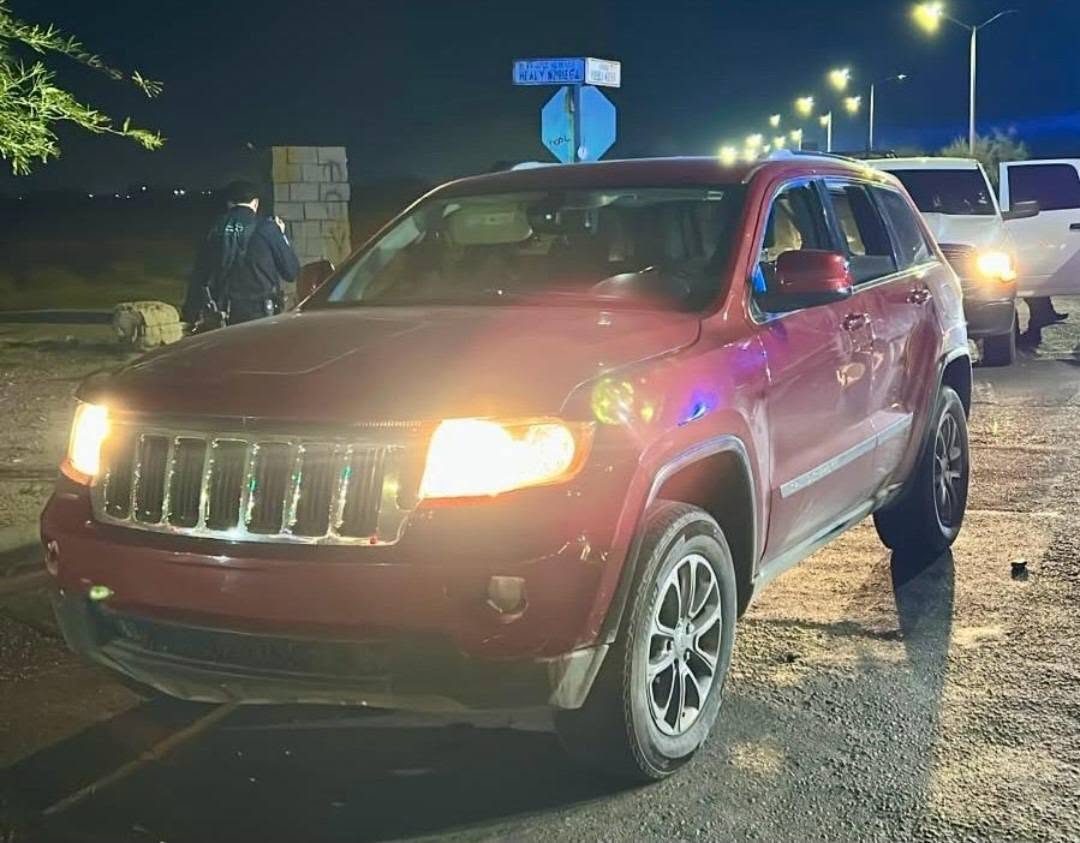 Operativo coordinado de PESP, AMIC y Defensa detiene a tres hombres con armas de fuego en Hermosillo