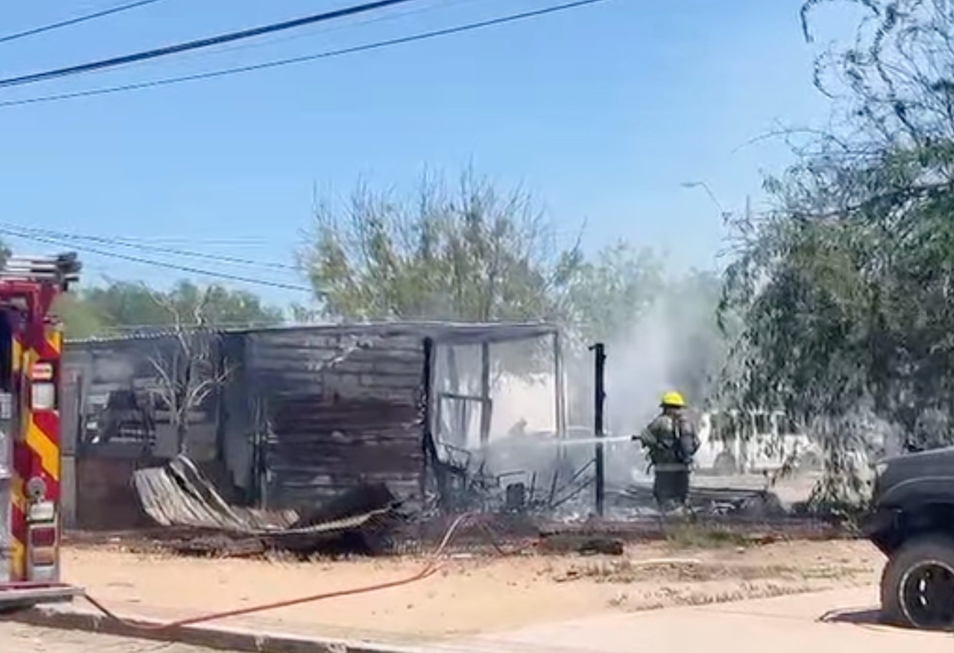 Incendio destruye templo católico San Miguel Arcángel en la colonia Internacional
