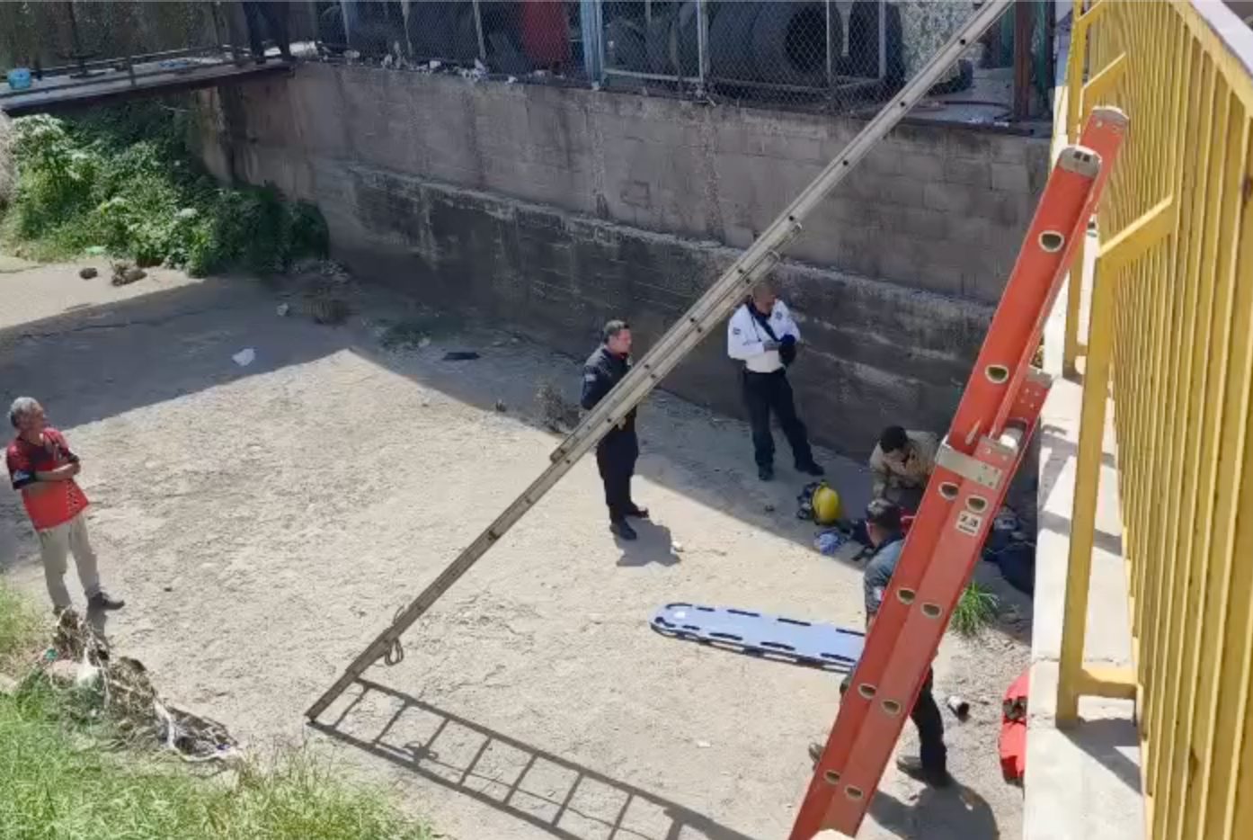 Menor de 14 años resulta lesionada tras caer a un canal pluvial en Hermosillo